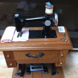 Berkley Designs treadle sewing machine music box